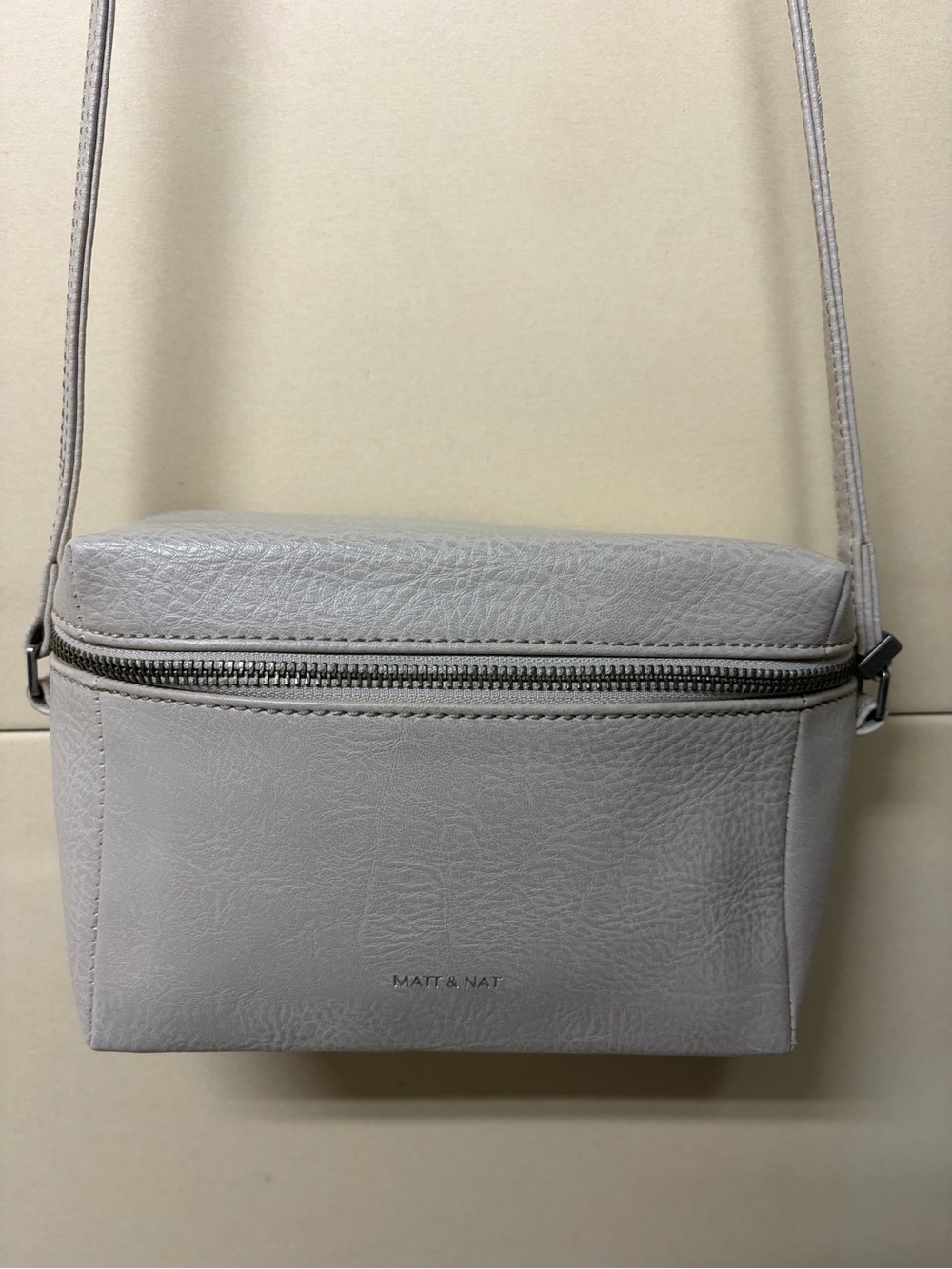 2/$75💥- BAG | Women’s Matt & Nat vegan boxy crossbody bag